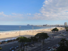 Clássico em Copacabana - Vista para a praia - ATL702